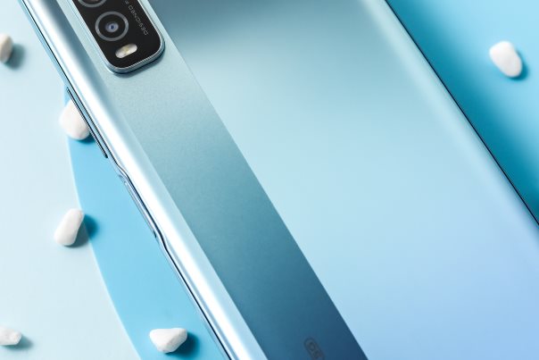 C:\Users\wofew\Pictures\新聞稿配圖\vivo Y70s 冷萃銀\新建文件夾\6.jpg